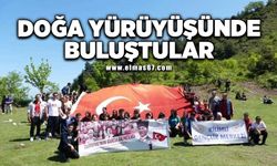 Doğa yürüyüşünde buluştular!