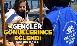 Gençlik haftasında gençler gönüllerince eğleniyor