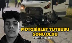 Motosiklet tutkusu minibüsün altında son buldu