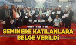 Seminere katılan vatandaşlara belge verildi