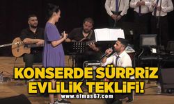 Konserde sürpriz evlilik teklifi!