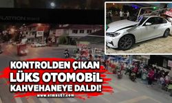 Kontrolden çıkan lüks otomobil, kahvehaneye daldı: 2 yaralı