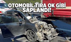 Otomobil tıra ok gibi saplandı!