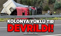 Kolonya yüklü tır devrildi, otoyol trafiğe kapandı