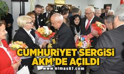 Cumhuriyet sergisi AKM'de açıldı