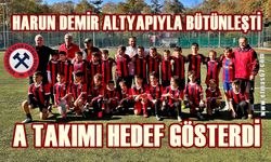 Harun Demir altyapı futbolcularıyla buluştu: Hedef gösterdi