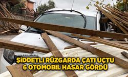 Şiddetli rüzgarda çatı uçtu, 6 otomobil hasar gördü