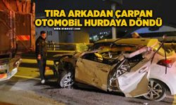 Tıra arkadan çarpan otomobil hurdaya döndü: 2 yaralı