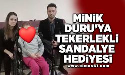 Minik Duru'ya tekerlekli sandalye hediyesi!