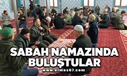 Sabah namazında buluştular!