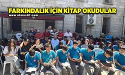 Farkındalık için açık havada kitap okudular