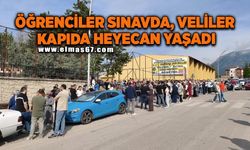 Öğrenciler sınavda, veliler kapıda