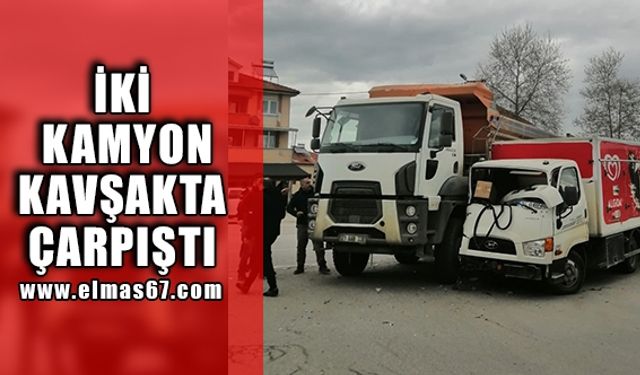 İki kamyon kavşakta çarpıştı