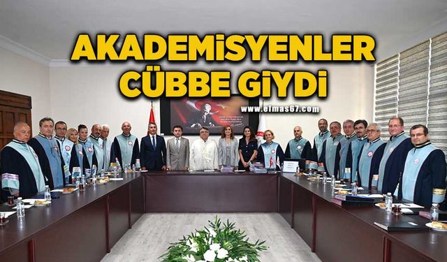 4 profesör ve 21 doçent cübbe giydi