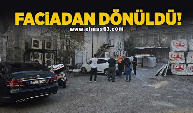 İnşaattan düşen malzemeler araçlara zarar verdi