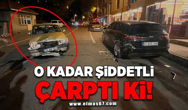 O kadar şiddetli çarptı ki!  Çarpmanın etkisiyle otomobil yolda ters döndü