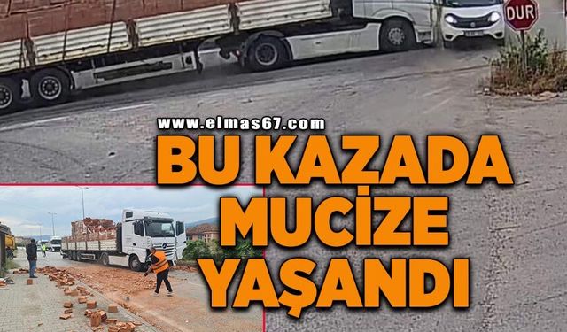 Kameralara yansıyan kaza ucuz atlatıldı: Tır, yola kayan kamyonete çarptı