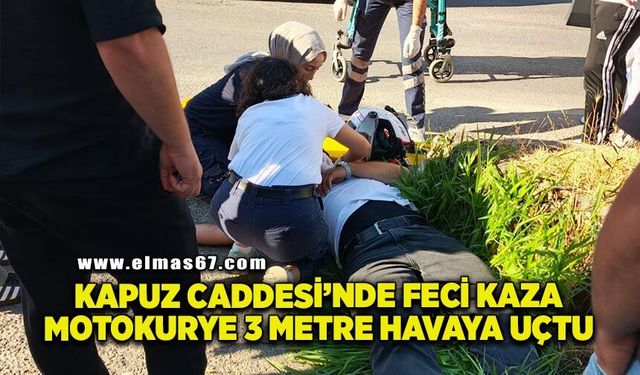 Kapuz Caddesi’nde korkunç kaza: Motokurye 3 metre havaya uçtu