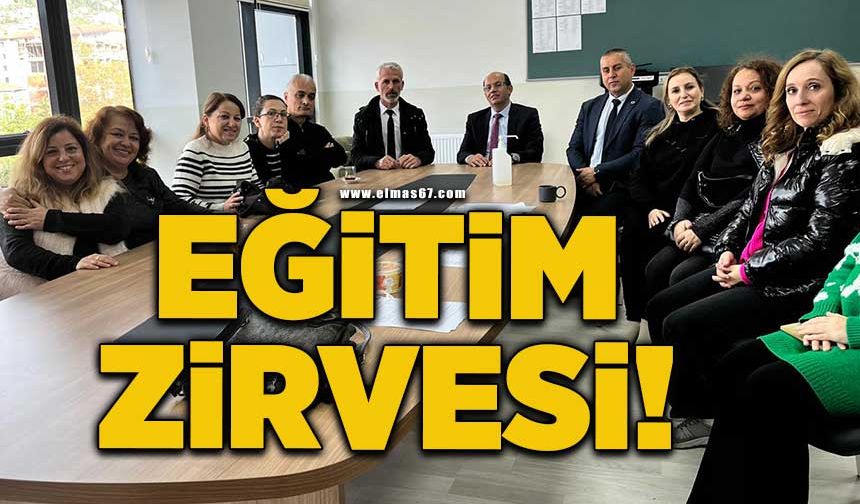 İlçe Milli Eğitim Müdürü Recep Alkuş öğretmenlerle buluştu