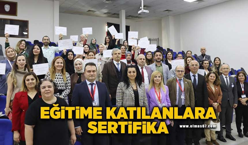 Yenidoğan canlandırma eğitimine katılanlara sertifika