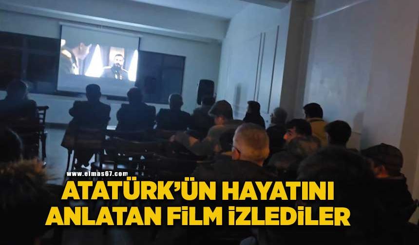 Atatürk'ün hayatını anlatan filmi izlediler