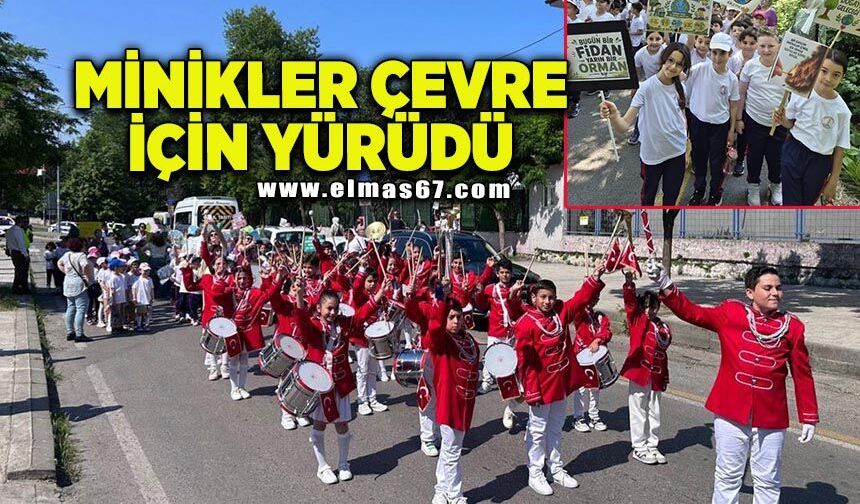 Minikler çevre için yürüdü