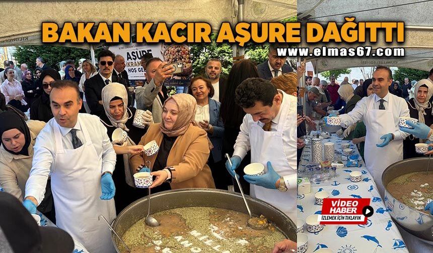 Sanayi Bakanı Kacır Zonguldak'ta aşure dağıttı